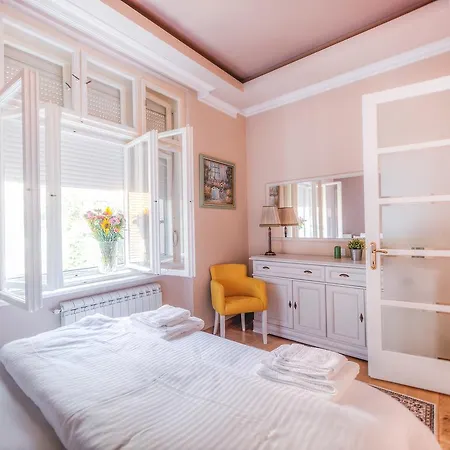 Appartement Crown - Your Royal Belgrado